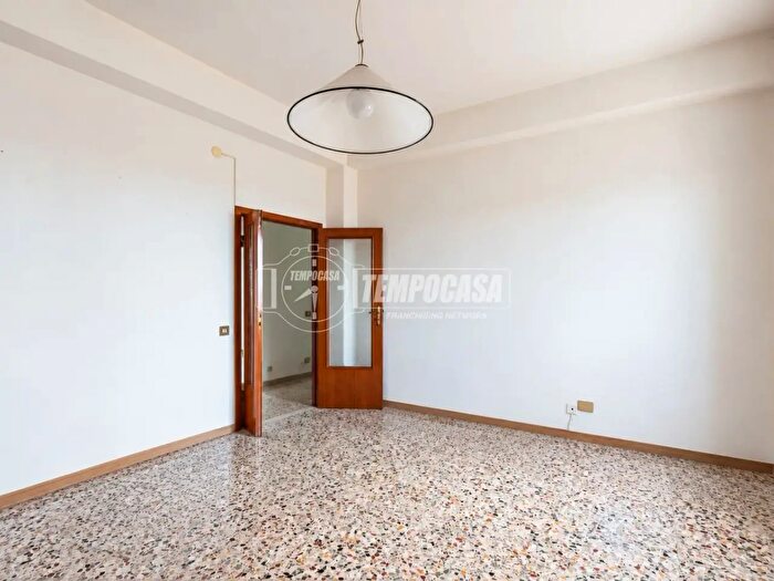 Appartamento quadrilocale in vendita in Via Guido Pallotta, Macerata