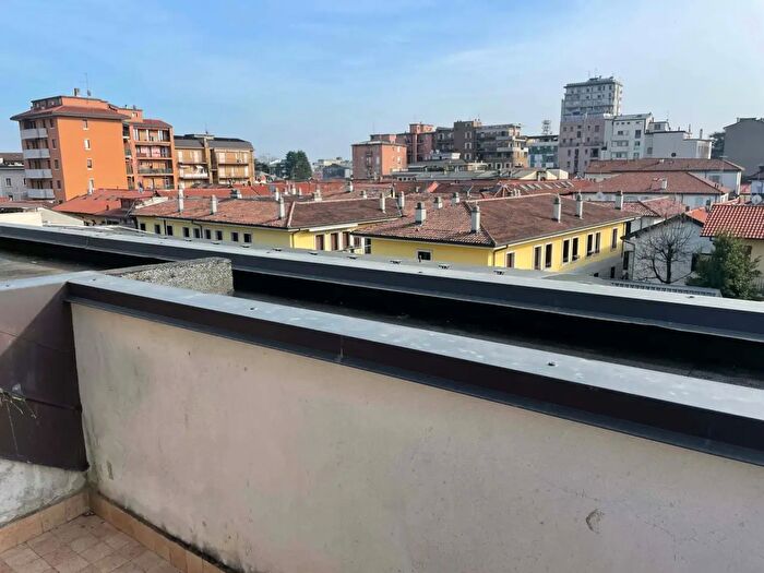 Appartamento monolocale in affitto in Via Santino De Nova, Seregno