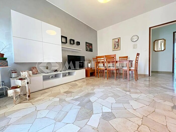 Appartamento con 7 locali in vendita in Via Roggiuzzole, Pordenone