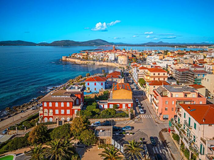 Appartamento con 6 locali in vendita in Via Antonio Gramsci, Alghero