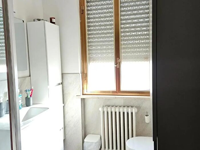 Appartamento con 5 locali in affitto in Cascina