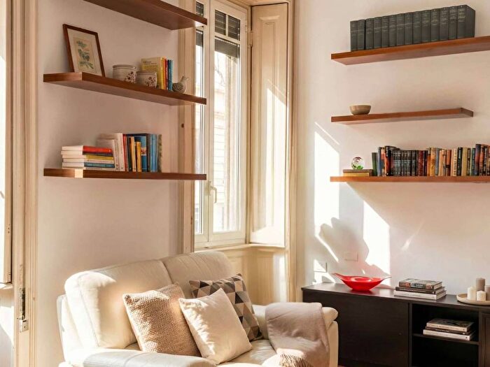 Appartamento trilocale in affitto in Via Enrico Panzacchi, San Vittore, Milano