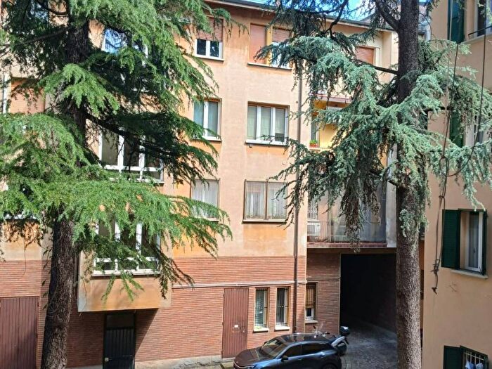 Appartamento monolocale in affitto in Saragozza dentro le Mura, Bologna