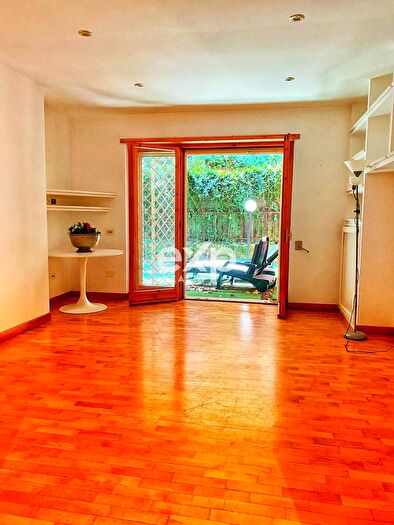 Appartamento con 5 locali in vendita in Roma