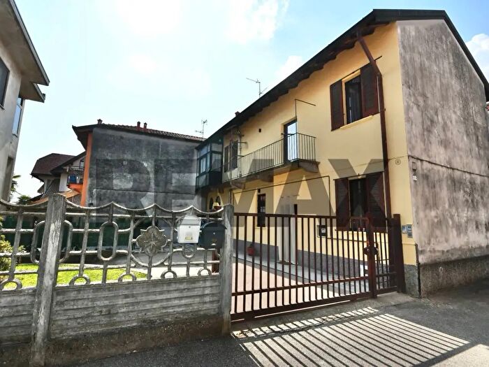 Case in Vendita e in Affitto - 2