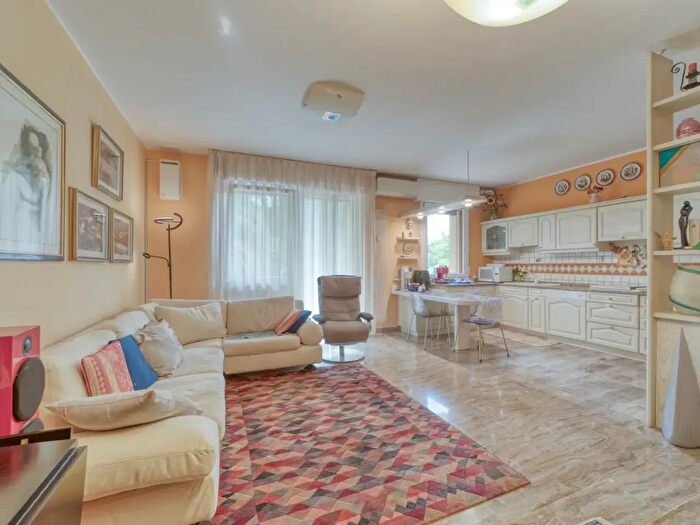Appartamento con 5 locali in vendita in Via Antonio Ceron, Padova