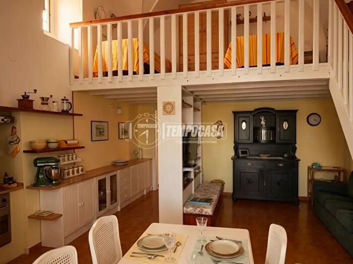 Casa trilocale in vendita in Via Fratelli Cairoli Santa Maria di Leuca, Castrignano Del Capo