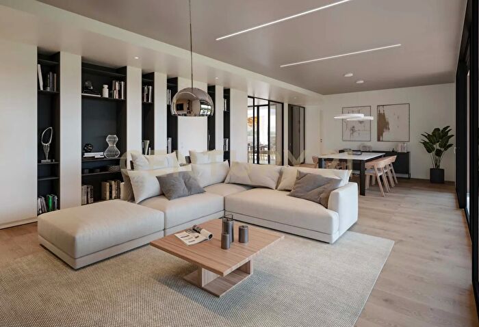 Casa con 8 locali in vendita in Via Fracastoro, Selvazzano Dentro