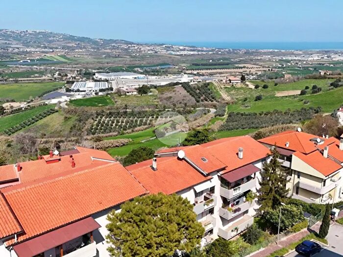 Appartamento con 5 locali in vendita in Via del Passatore, Atri