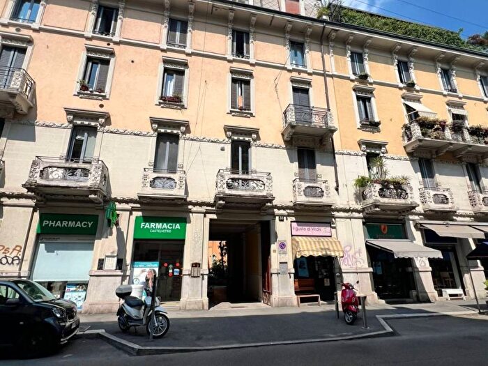 Appartamento bilocale in affitto in Via Piero della Francesca, Sempione, Milano