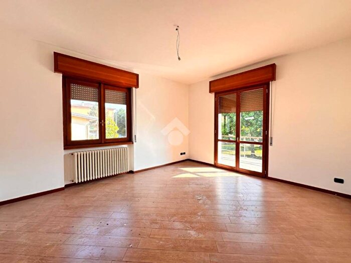 Casa quadrilocale in affitto in Via Camillo Benso Conte di Cavour, Curno