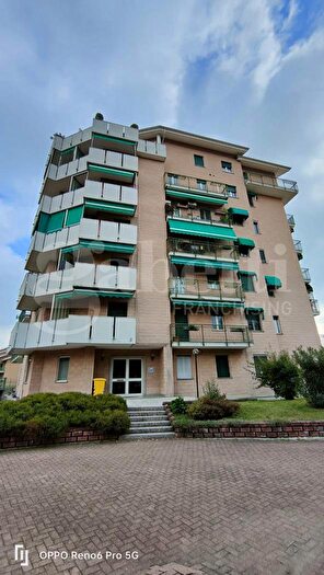 Appartamento quadrilocale in vendita in Strada al Lanificio, Biella