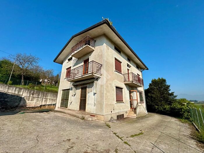 Casa con 5 locali in vendita in Via Masetto, Isola Vicentina