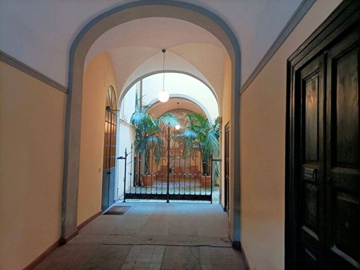 Appartamento trilocale in affitto in Strada Farini, Centro Storico, Parma