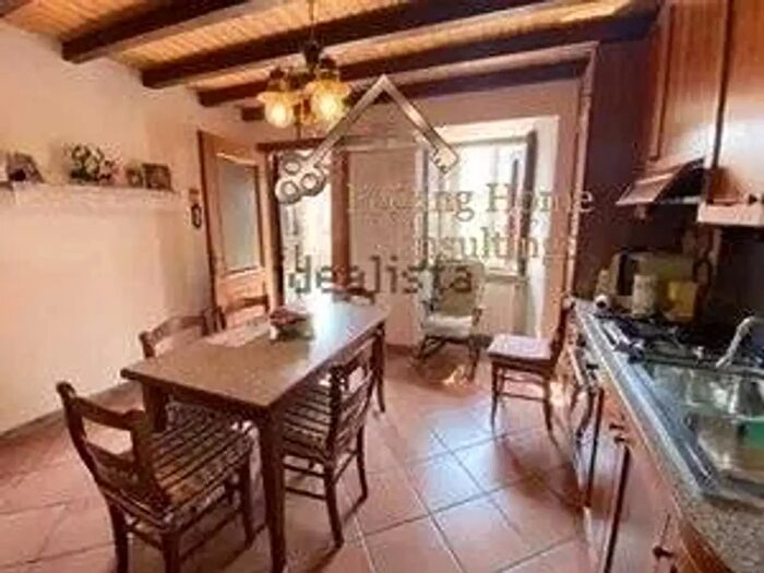 Casa quadrilocale in vendita in Capizzone