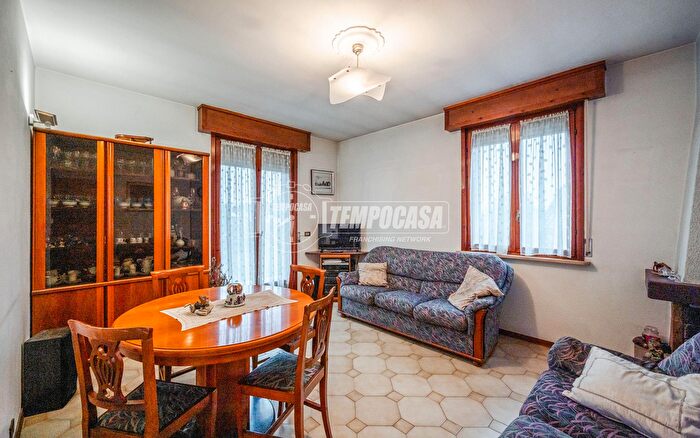 Appartamento quadrilocale in vendita in Via Giuseppe di Vittorio, Fontevivo