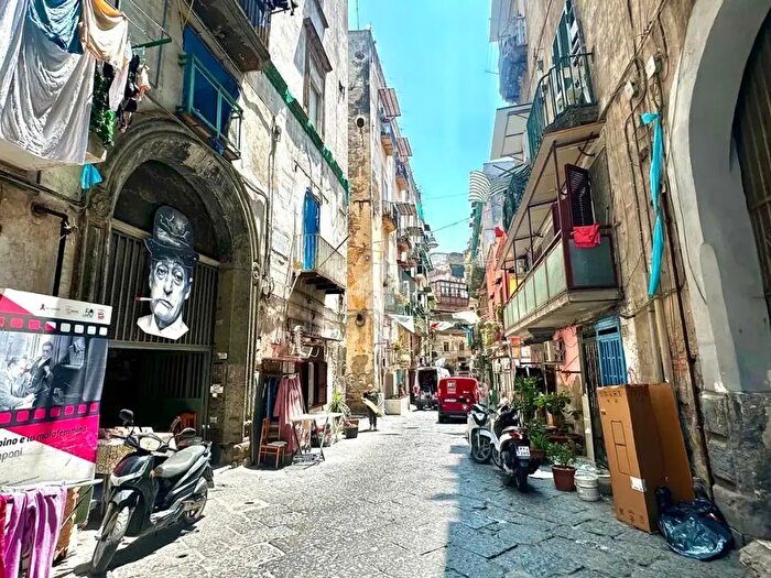 Appartamento bilocale in vendita in Via Santa Maria Antesaecula, Napoli