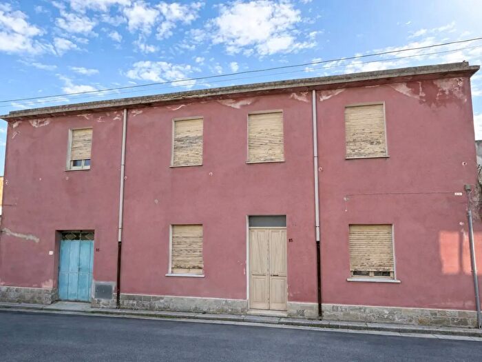 Casa con 5 locali in vendita in Via Giuseppe Atzeni, Senorbì