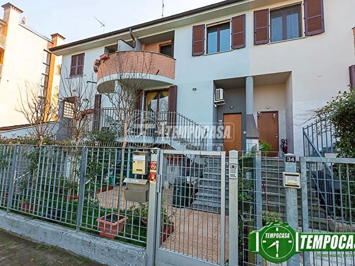 Casa quadrilocale in vendita in Via San Giuseppe, Pandino