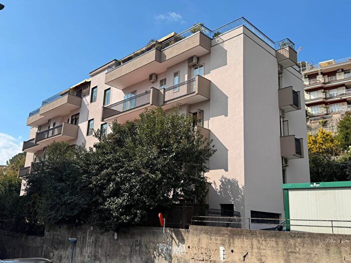 Appartamento quadrilocale in vendita in Mattia Farina, Salerno