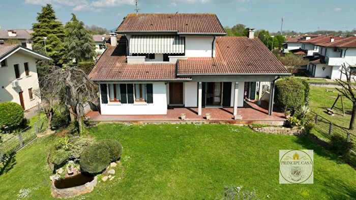 Casa con 5 locali in vendita in Via Guglielmo Marconi, Borgo Veneto