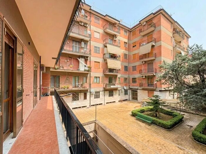 Appartamento trilocale in vendita in Via Ferrarecce, Caserta