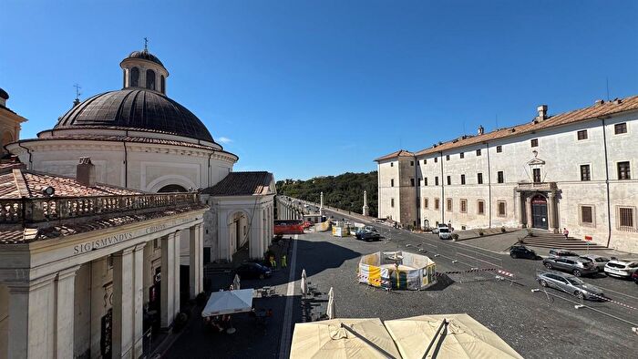Appartamento quadrilocale in affitto in Piazza di Corte, Ariccia