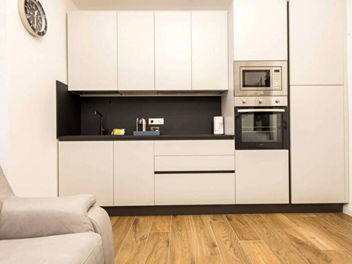 Appartamento trilocale in affitto in Via Gabriele d'Annunzio, Centro Città, Genova