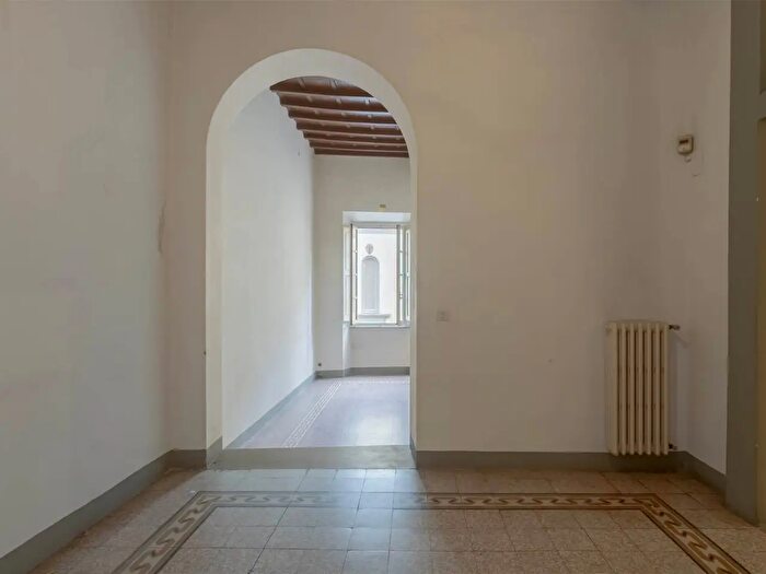 Appartamento con 7 locali in vendita in Firenze