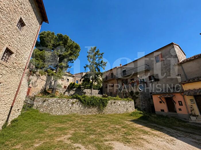 Appartamento trilocale in vendita in Amelia