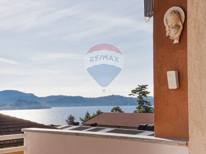 Appartamento trilocale in vendita in C So Dante Alighieri, Ghiffa