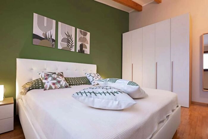 Appartamento monolocale in affitto in Via Modica, Milano