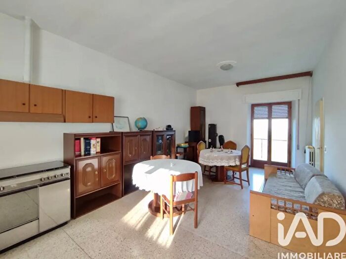 Casa con 6 locali in vendita in Via Contrada Santa Caterina, Staffolo