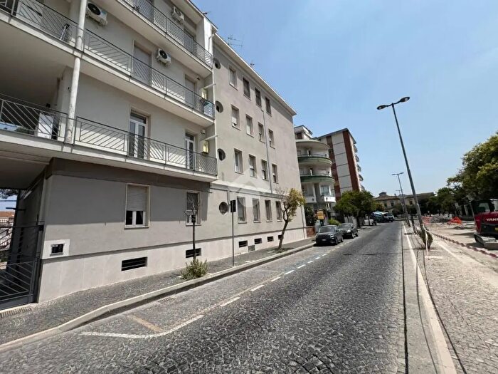 Appartamento quadrilocale in vendita in Piazza Giuseppe Mazzini, Aversa