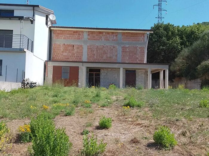 Appartamento con 7 locali in vendita in Via Torre, Atena Lucana