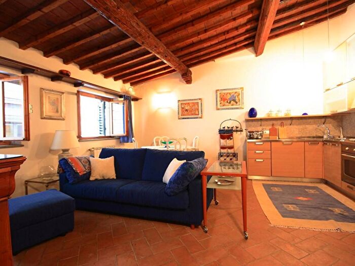 Appartamento bilocale in affitto in Via dei Leoni, Signoria Uffizi, Firenze