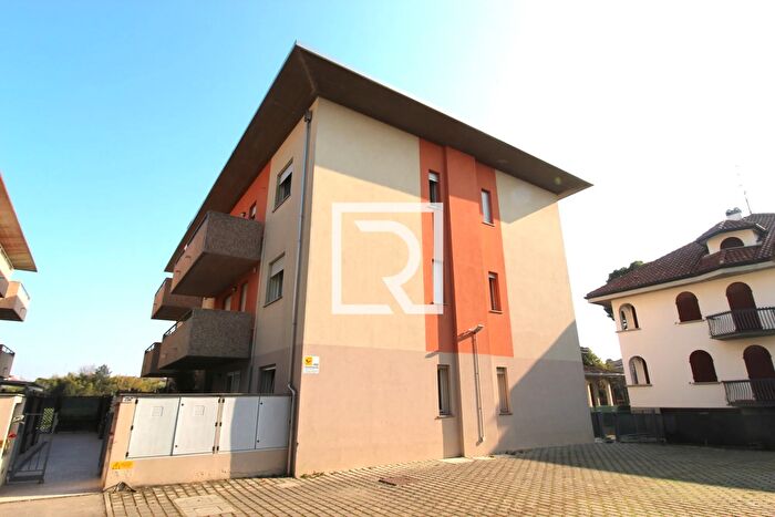 Appartamento trilocale in vendita in Via Gorizia d Forlì, Forli