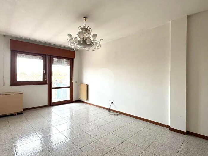 Appartamento trilocale in vendita in Via Schiavonia, Preganziol