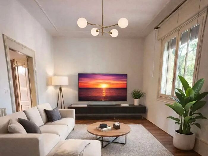 Appartamento quadrilocale in vendita in Viale Crispi, Modena