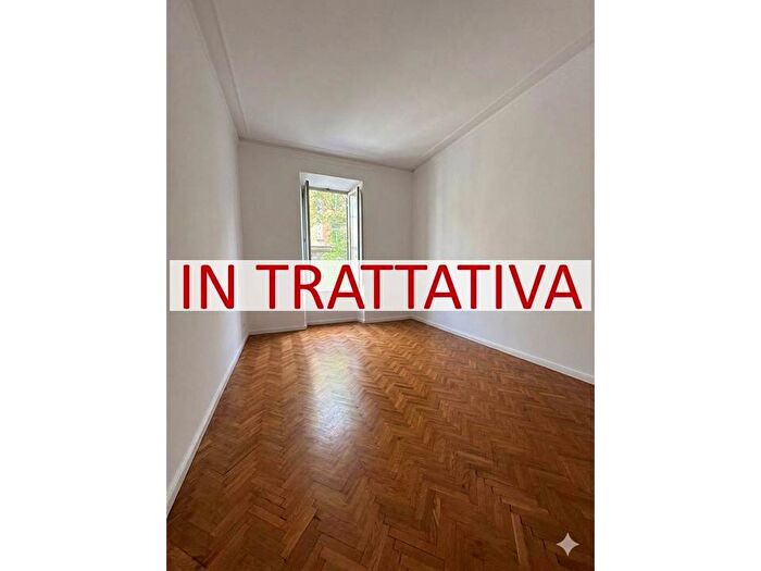 Appartamento con 6 locali in affitto in Via Calabria, Sallustiano, Roma