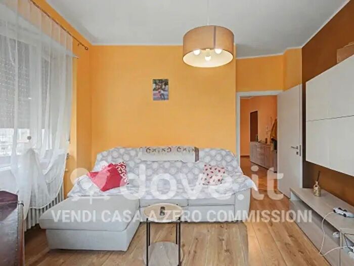 Appartamento trilocale in vendita in Via Francesco Baracca, Torino