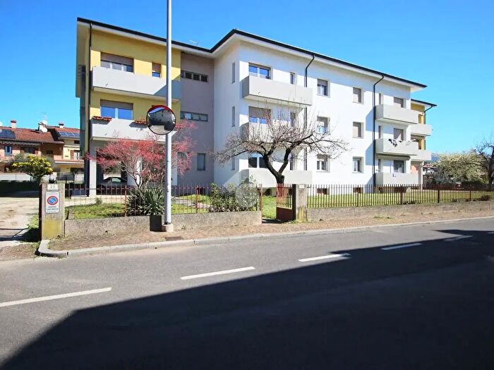 Appartamento trilocale in vendita in Via San Giacomo, Cividale Del Friuli
