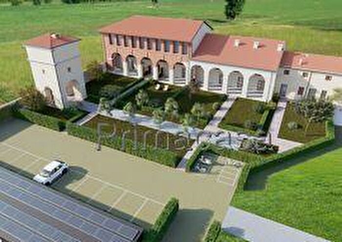 Casa quadrilocale in vendita in Strada Settecà, Vicenza