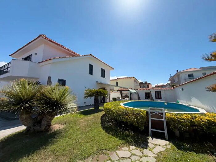 Casa con 7 locali in vendita in Via Lago Patria, Giugliano In Campania