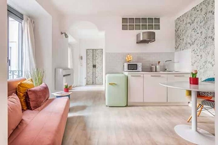 Appartamento bilocale in affitto in Via Lazzaro Palazzi, Porta Venezia, Milano