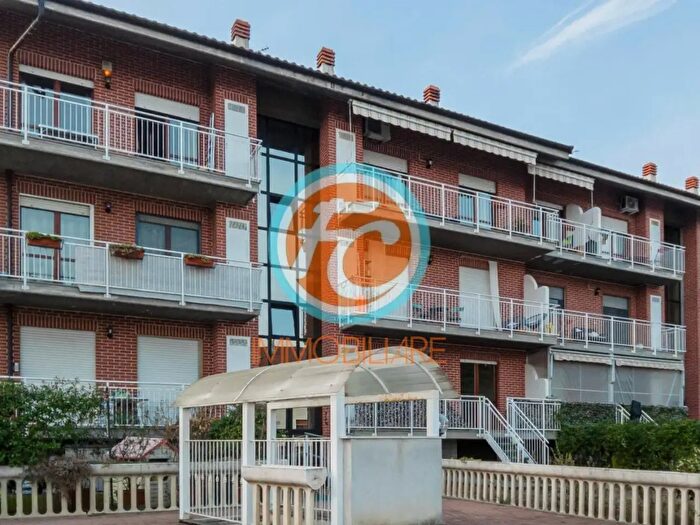 Appartamento con 6 locali in vendita in Via Vernante, Rivoli