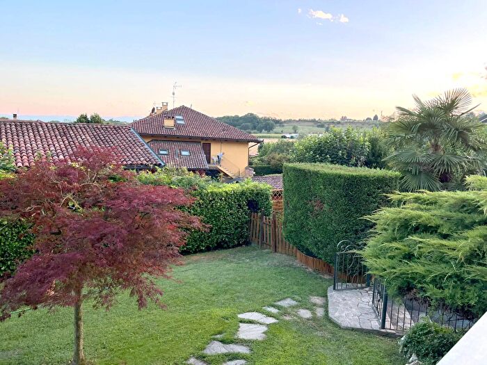 Casa con 8 locali in vendita in Strada Valle San Pietro, Pecetto Torinese