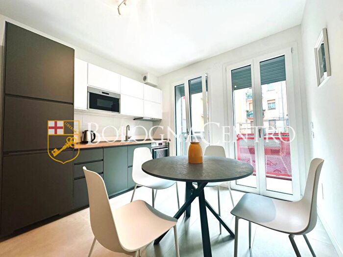 Appartamento monolocale in affitto in Via Mascarella, Irnerio, Bologna