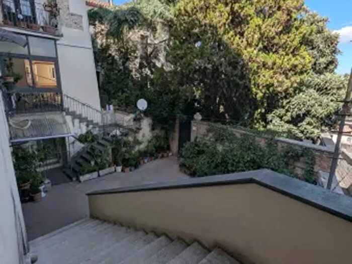 Appartamento quadrilocale in affitto in Via Giuseppe Sensales, Catanzaro