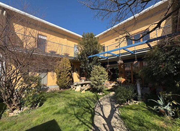 Appartamento con 5 locali in vendita in Via Giorgio Vasari, Citta Di Castello